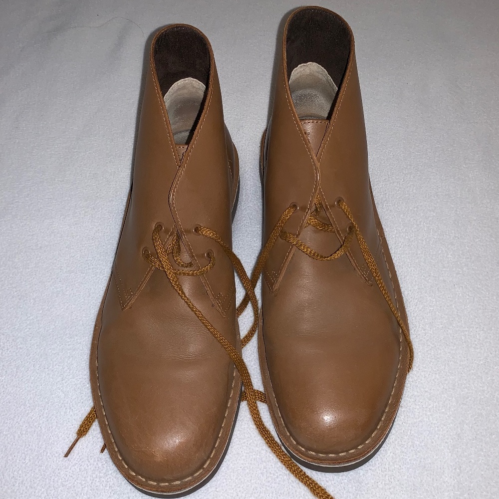 Clarks Chukka Boots | 11 | Tan